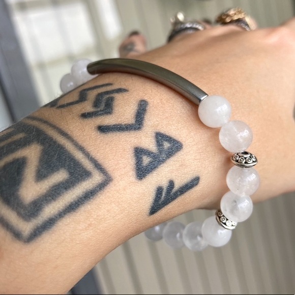 🔴 SALE ! red dot items are 2 for $25 . Bundle more than 3 and its $10 each 🙂 - Picture 4 of 10